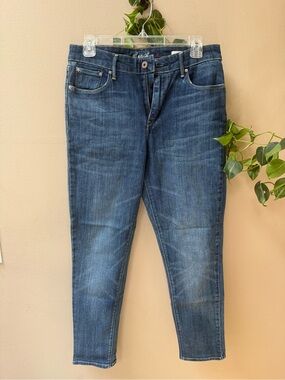 Levi's High Rise Demi Curve Jeans